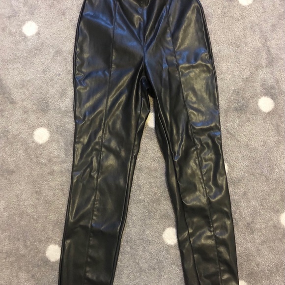 2/35 Faux leather H&M leggings NWT - Picture 3 of 4